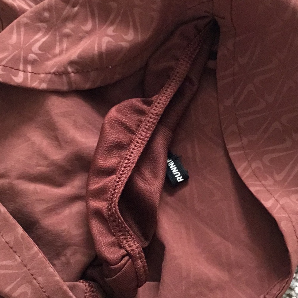 Nike running shorts NWT MSRP $55 - Picture 7 of 7